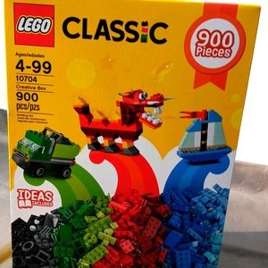 900 Piece Lego